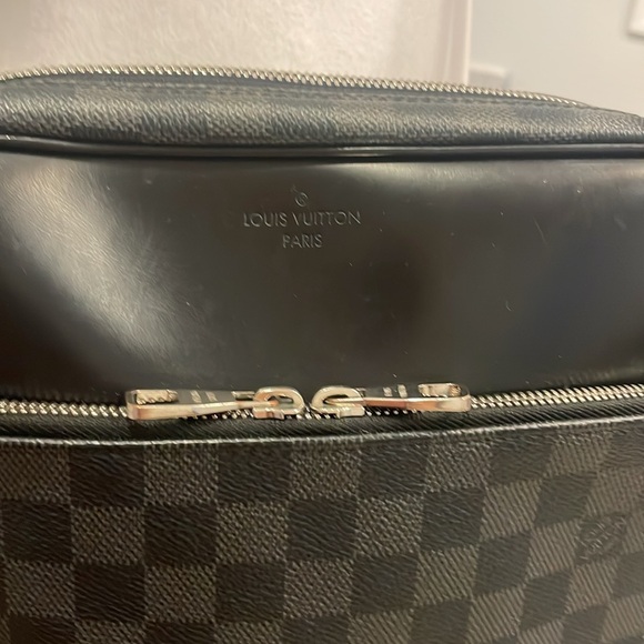 Louis Vuitton Damier Graphite crossbody - Picture 3 of 14
